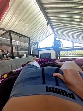 lucas souza21 online show from December 23, 2024, 12:19 pm