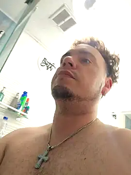 Snapshot of latinoflpr chatting on September 21, 2025, 1:22 am latinoflpr online show from September 21, 2025, 1:22 am