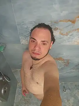 Snapshot of latinoflpr chatting on February 10, 2026, 3:05 am latinoflpr online show from February 10, 2026, 3:05 am