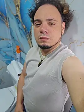 latinoflpr online show from April 18, 2026, 9:48 pm