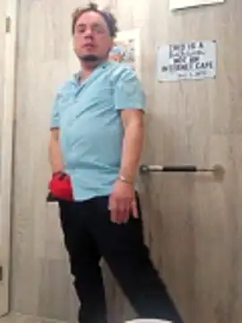 Snapshot of latinoflpr chatting on December 17, 2025, 7:52 pm latinoflpr online show from December 17, 2025, 7:52 pm