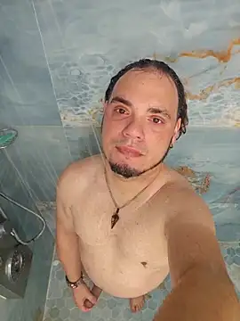 Snapshot of latinoflpr chatting on February 18, 2026, 3:26 am latinoflpr online show from February 18, 2026, 3:26 am