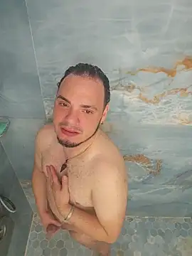 Snapshot of latinoflpr chatting on February 12, 2026, 3:17 am latinoflpr online show from February 12, 2026, 3:17 am