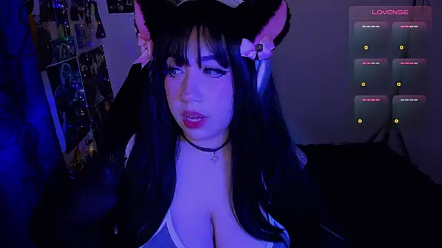 Snapshot of lalisa8 chatting on January 31, 2025, 8:43 am lalisa8 online show from January 31, 2025, 8:43 am