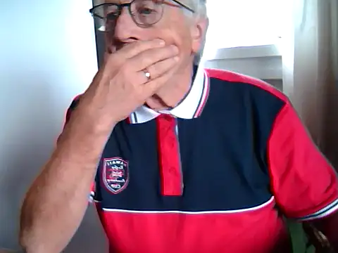 johnjohn622662 online show from September 23, 2025, 12:23 pm