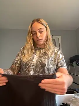 jaseyrae online show from July 25, 2026, 4:13 pm