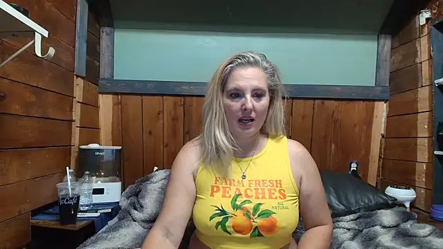 lisaxlovexxx online show from May 26, 2026, 6:06 pm