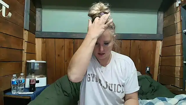 lisaxlovexxx online show from February 21, 2026, 2:13 am