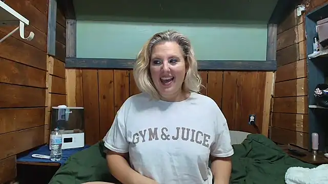 lisaxlovexxx online show from February 4, 2026, 5:08 pm