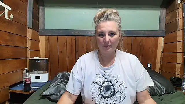 lisaxlovexxx online show from May 16, 2026, 1:37 am