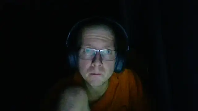 David250692 online show from March 24, 2026, 8:09 pm