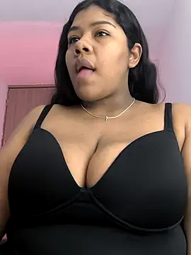 paola091 online show from November 22, 2025, 12:04 pm