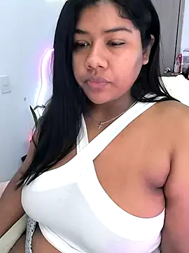 paola091 online show from March 27, 2026, 11:33 am