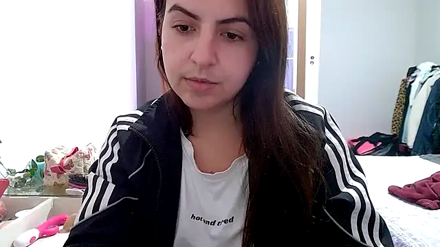 Snapshot of chelbyy chatting on November 9, 2025, 4:49 am chelbyy online show from November 9, 2025, 4:49 am