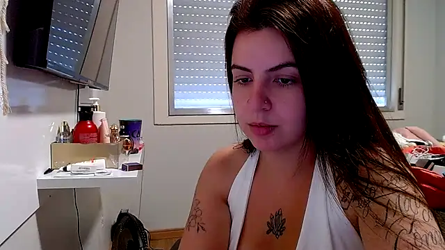 Snapshot of chelbyy chatting on October 24, 2025, 7:24 pm chelbyy online show from October 24, 2025, 7:24 pm
