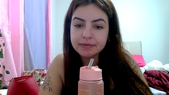 Snapshot of chelbyy chatting on November 17, 2025, 9:46 am chelbyy online show from November 17, 2025, 9:46 am