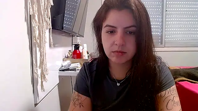 Snapshot of chelbyy chatting on October 29, 2025, 5:45 pm chelbyy online show from October 29, 2025, 5:45 pm