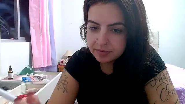 Snapshot of chelbyy chatting on December 17, 2025, 12:48 am chelbyy online show from December 17, 2025, 12:48 am