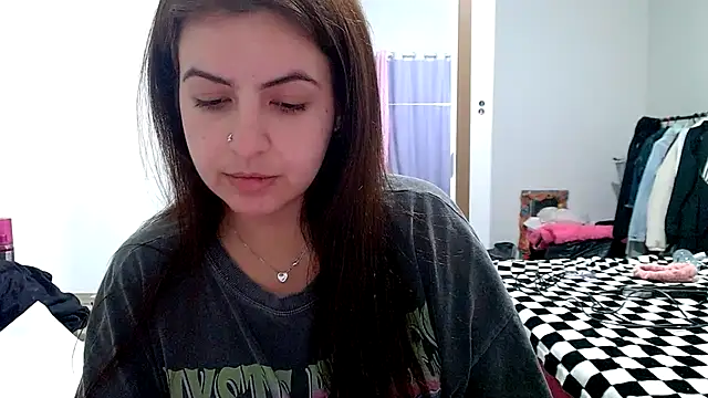 Snapshot of chelbyy chatting on October 31, 2025, 5:48 am chelbyy online show from October 31, 2025, 5:48 am