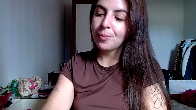 Snapshot of chelbyy chatting on November 9, 2025, 4:55 pm chelbyy online show from November 9, 2025, 4:55 pm