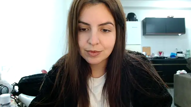 Snapshot of chelbyy chatting on June 11, 2026, 12:32 am chelbyy online show from June 11, 2026, 12:32 am
