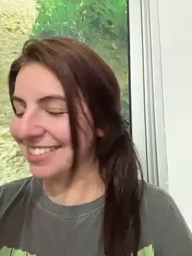 Snapshot of chelbyy chatting on November 5, 2025, 3:53 am chelbyy online show from November 5, 2025, 3:53 am