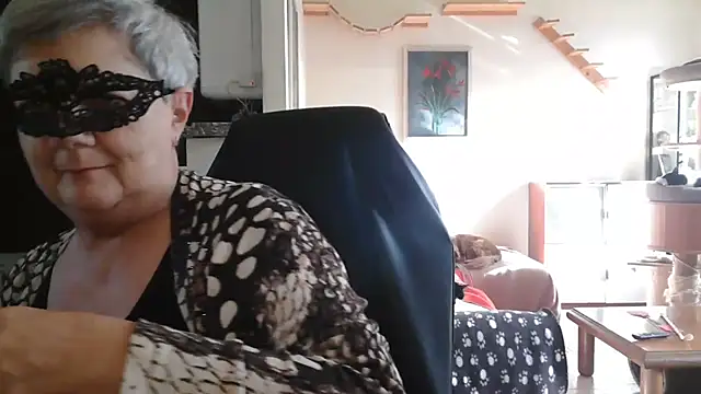 simona60 online show from October 25, 2025, 1:12 pm