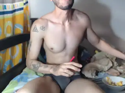 alisterxxx online show from December 15, 2025, 11:49 am