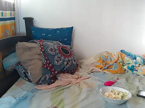 alisterxxx online show from November 3, 2025, 11:36 am