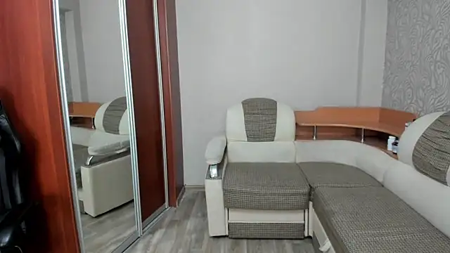 Marrymepls online show from November 19, 2025, 5:29 am