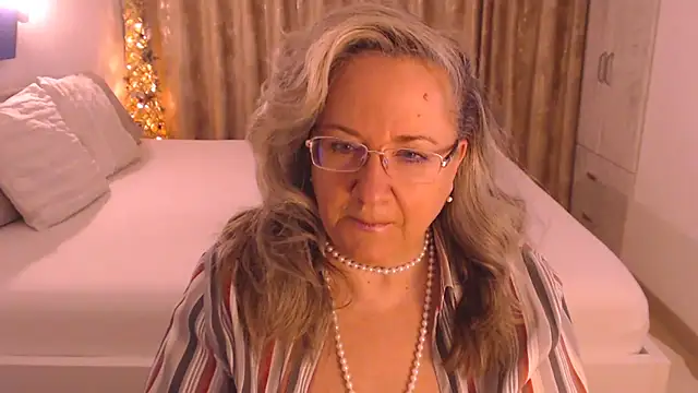 Raisshy online show from March 3, 2026, 5:14 am