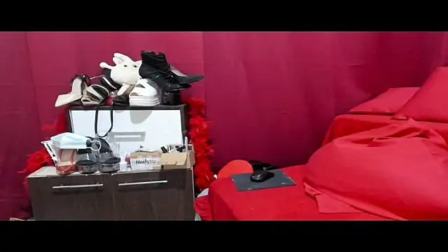 Snapshot of jessystarr chatting on May 16, 2026, 1:48 am jessystarr online show from May 16, 2026, 1:48 am