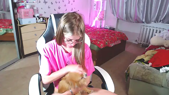 Kira honeyy online show from March 2, 2025, 11:30 am