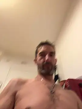 Snapshot of Bravissimo81 chatting on July 16, 2026, 8:50 pm Bravissimo81 online show from July 16, 2026, 8:50 pm