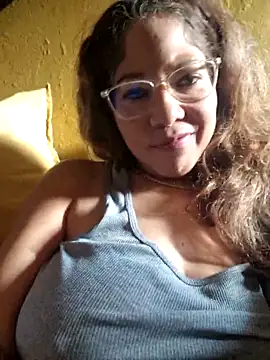 mila38 online show from December 4, 2025, 9:08 am