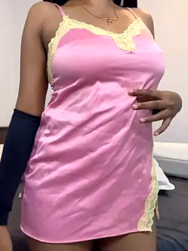 Snapshot of angelwavy chatting on December 4, 2025, 12:31 am angelwavy online show from December 4, 2025, 12:31 am