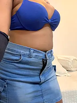 Snapshot of angelwavy chatting on December 19, 2025, 1:31 am angelwavy online show from December 19, 2025, 1:31 am