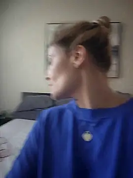 HollyTattoo online show from February 10, 2025, 1:44 pm