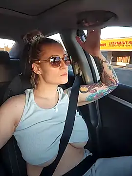 HollyTattoo online show from December 5, 2024, 9:55 pm