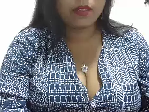 Snapshot of ROSEE_MERRYYYY chatting on March 13, 2025, 5:50 pm ROSEE MERRYYYY online show from March 13, 2025, 5:50 pm