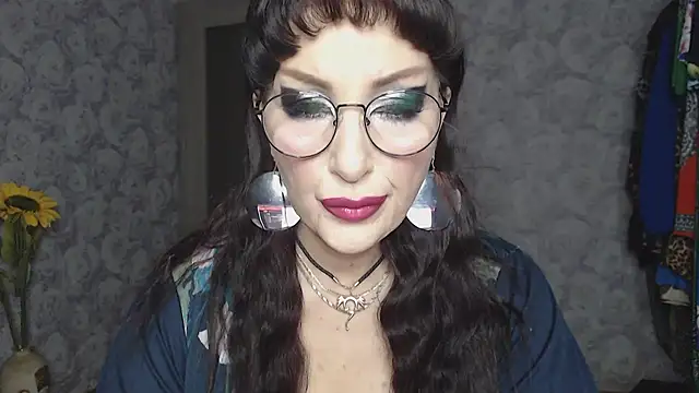 Aziza1 online show from December 17, 2025, 11:59 am