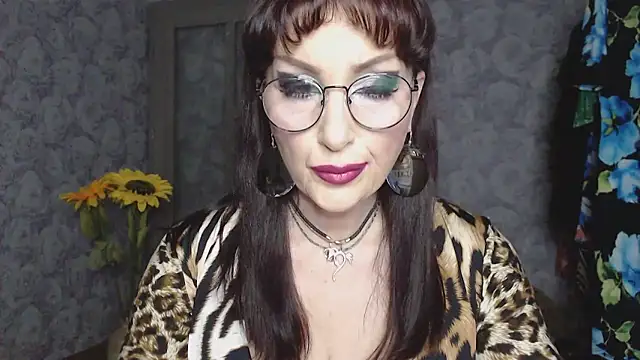 Aziza1 online show from May 31, 2026, 3:40 pm