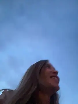 Etwas neugierig online show from March 11, 2025, 3:34 pm