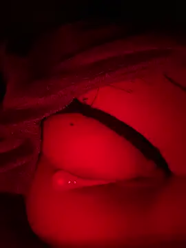 Etwas neugierig online show from March 2, 2025, 9:19 pm