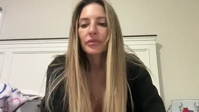 AmandaStarryNight online show from February 18, 2026, 4:47 pm