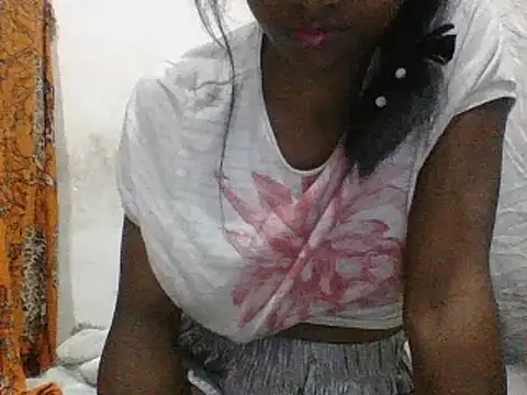 Hamie sexy online show from February 12, 2026, 8:41 pm