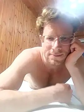 yatshen online show from April 23, 2026, 5:36 pm