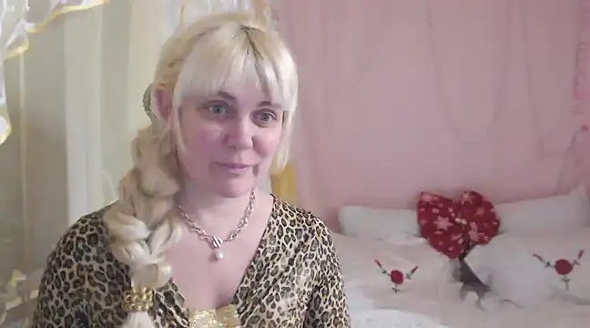 Snapshot of SunnySylvia chatting on January 15, 2025, 5:26 pm SunnySylvia online show from January 15, 2025, 5:26 pm