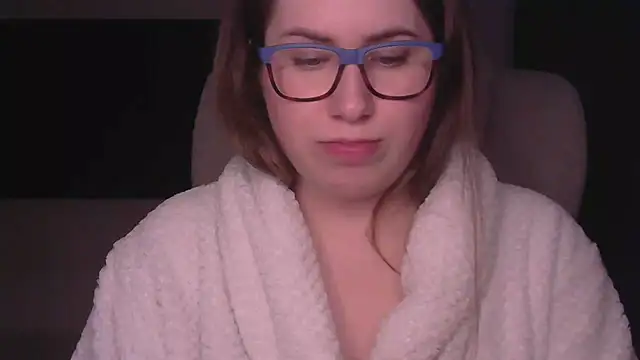 SeasonalSomeone online show from March 11, 2026, 11:54 pm