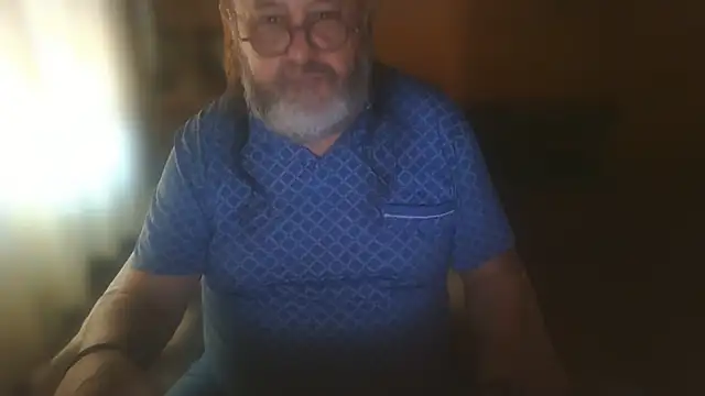 Snapshot of Koldo70 chatting on June 3, 2026, 2:33 pm Koldo70 online show from June 3, 2026, 2:33 pm